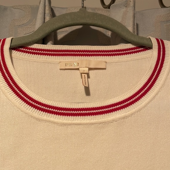 Maje white flattering short sleeve blouse - Picture 3 of 3